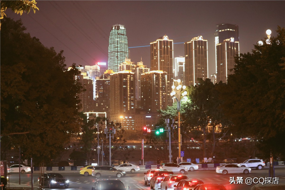 南滨路美食排行榜小龙虾,南滨路夜啤酒烧烤