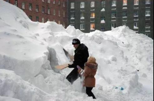 零下40度穿泳衣,零下三十度泳装