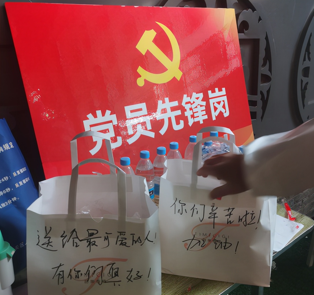 疫情之下，兰州中研白癜风医院卓国春院长的倾情奉献