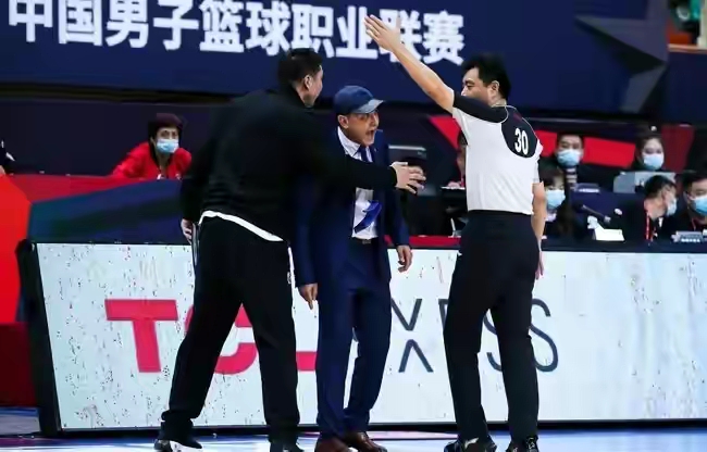 阿的江赛后处罚,阿的江赛后采访评论裁判