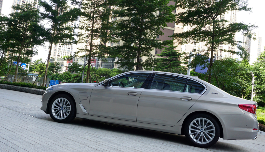 530le挂什么牌,摇号期间还可以拍号吗