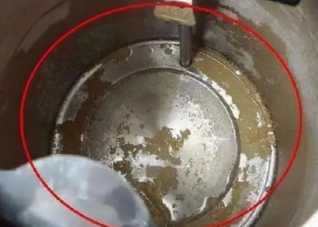 长期喝“电热水壶”烧的水，对身体有影响吗？医生：别不放心上