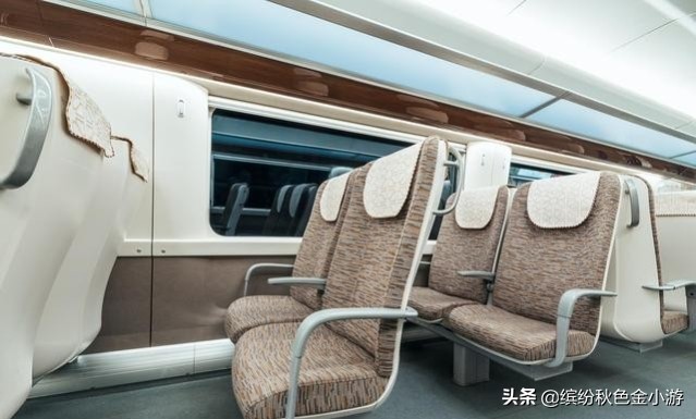 高铁无座票是可以任意车厢上车吗,无座高铁上车后可以变为有座吗