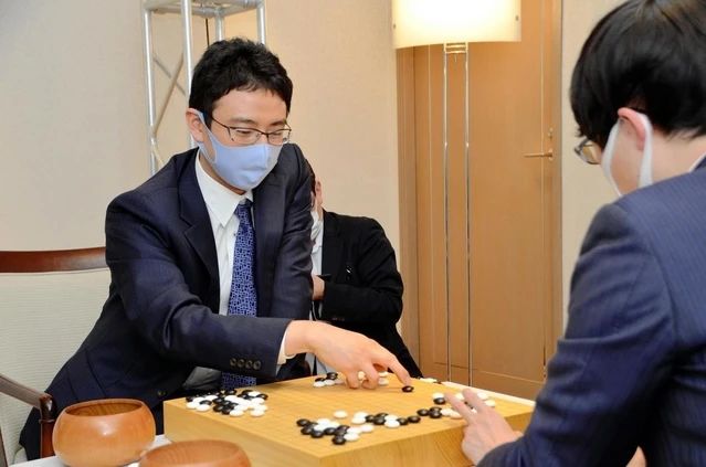 一力辽vs井山裕太谁赢了,一力辽和井山裕太最新对局