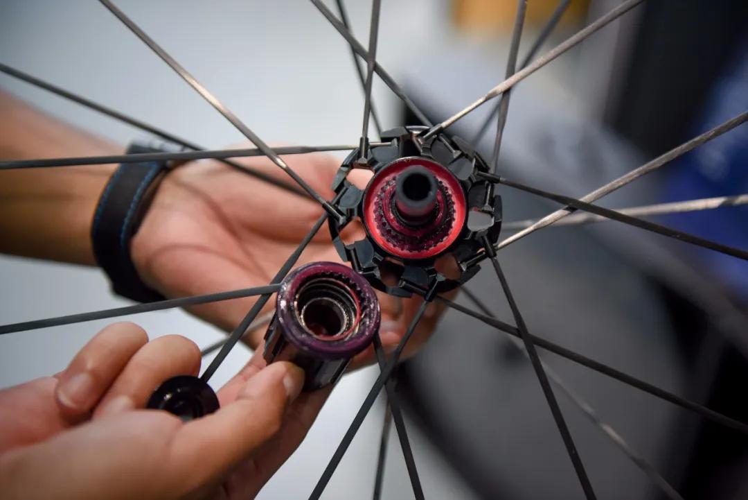 全碳纤维自行车轮子,自行车轮子哪个最好