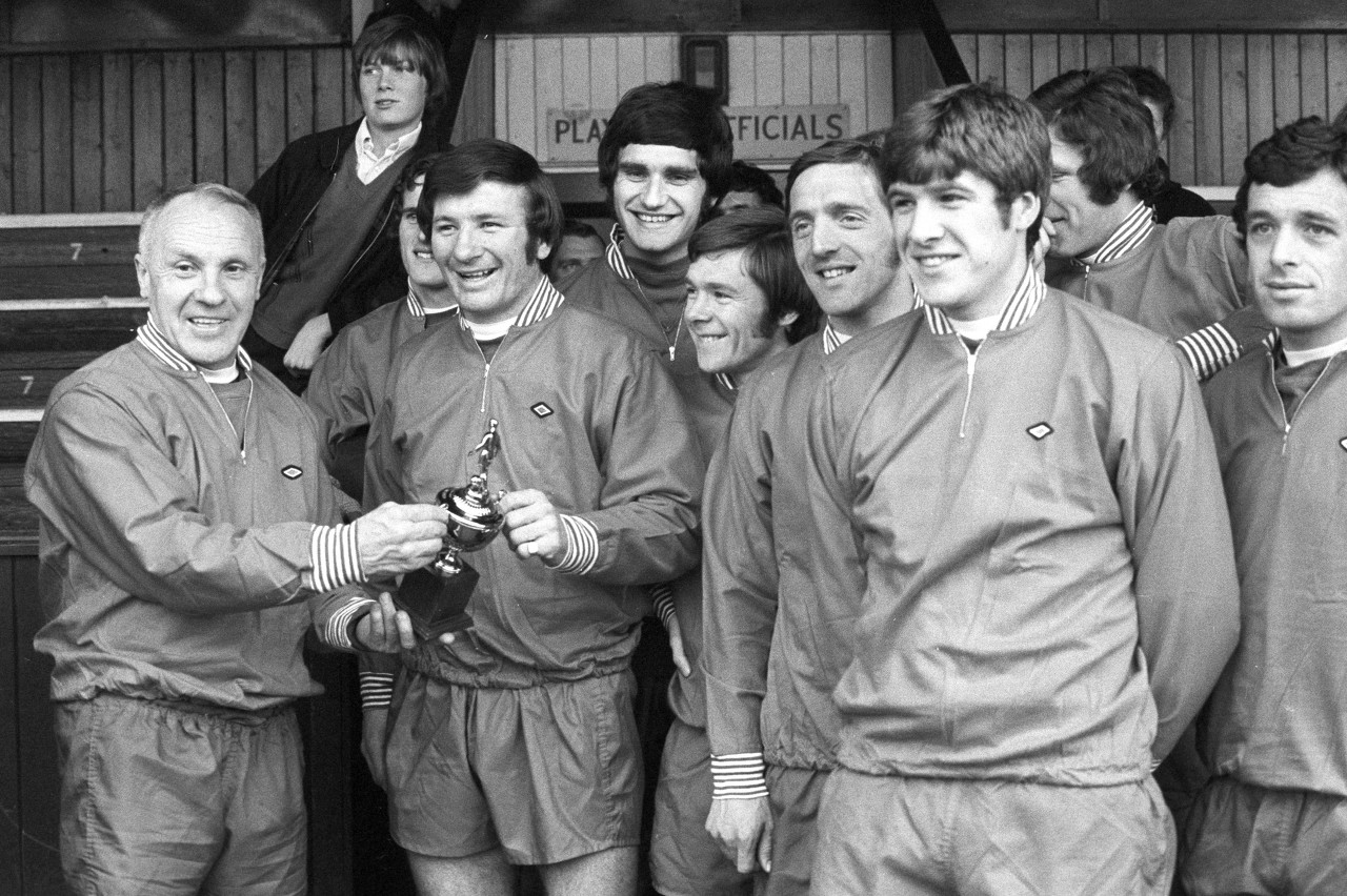 利物浦把曼联踢下王座,弗格森利物浦崛起