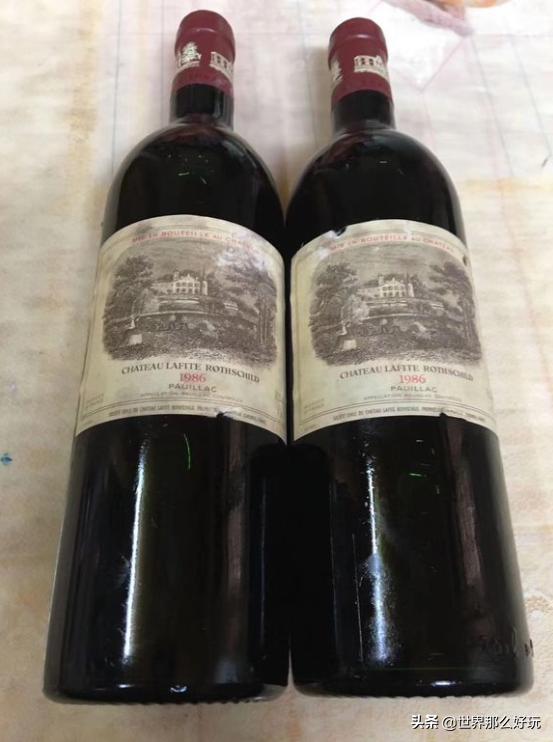 朋友拿出一瓶陈年的酒该怎样评论,朋友拿出了多年珍藏的白酒