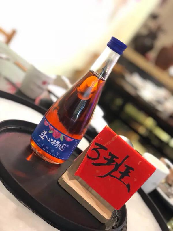 超龄儿童戴红领巾图片,戴红领巾的小朋友六一儿童节