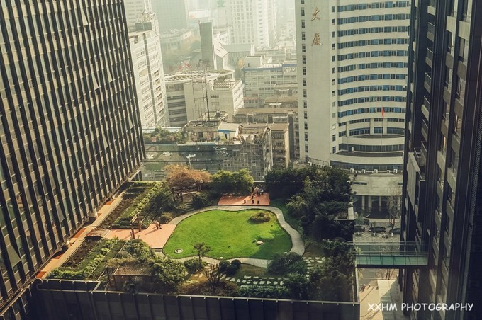 成都本地人去的最好吃的美食,中国姑娘吃成都美食