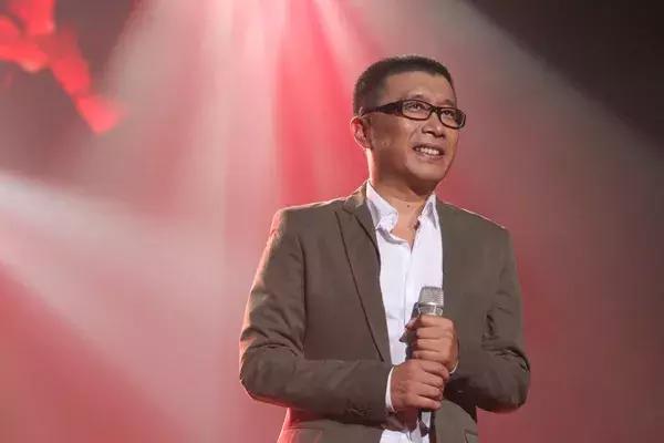 庞龙留校当老师，王蓉被曝精神问题：那些年的神曲歌手都去哪了？