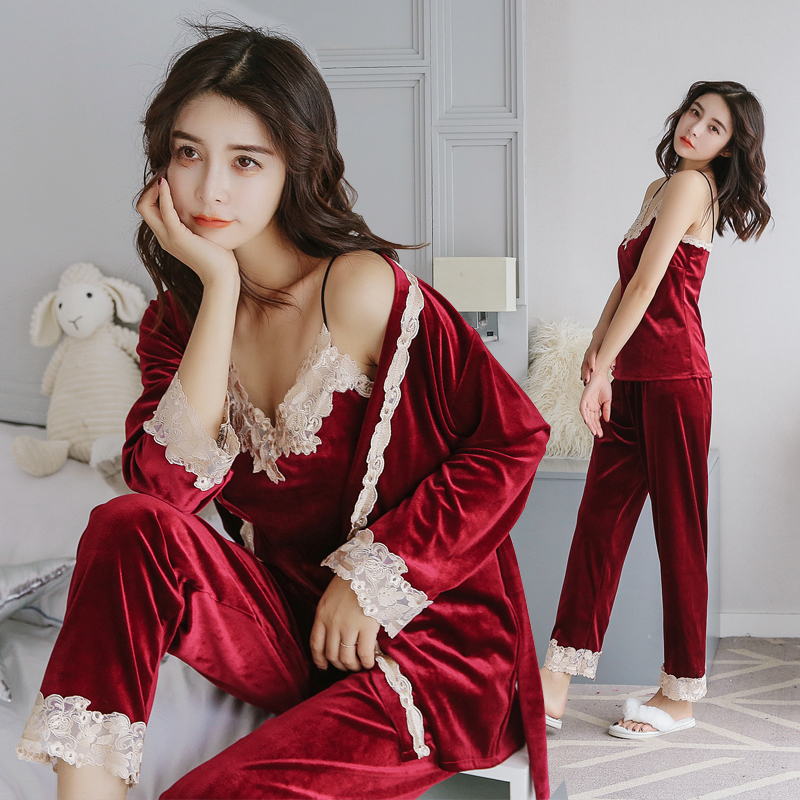 天气转凉了秋装先买两套穿起来,别急着买衣服