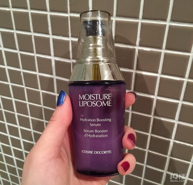 修复皮肤护肤精华推荐,精华有哪一款可以抗老美白的效果