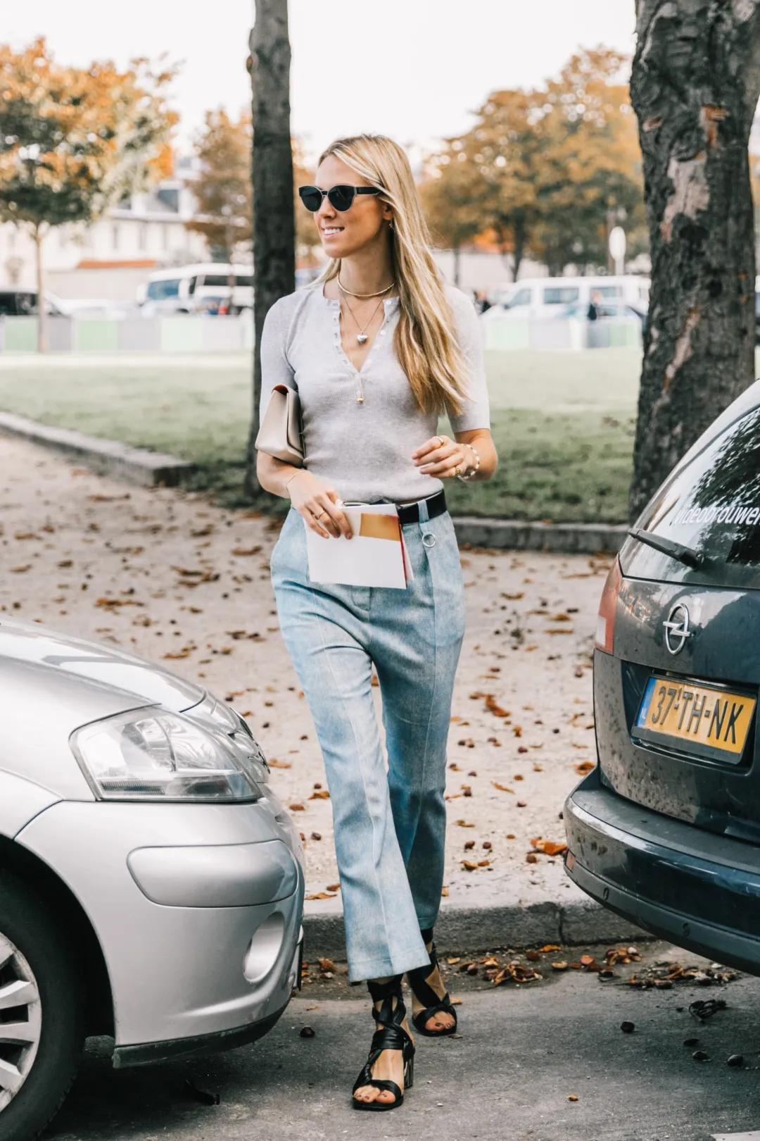 夏季时尚御姐凉鞋穿搭,气质牛皮凉鞋怎么搭配裤子