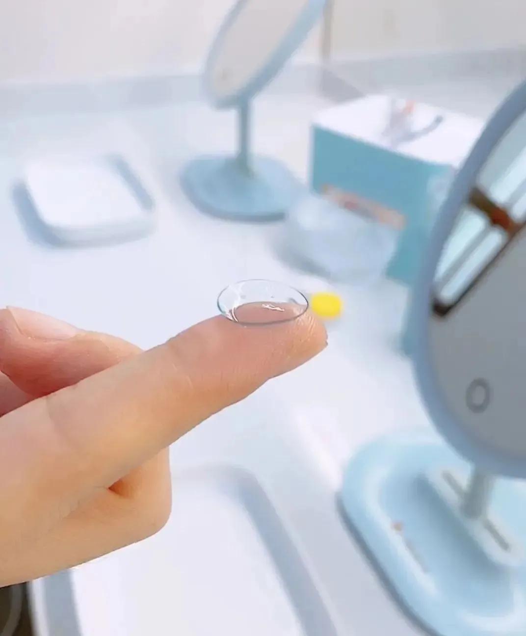 摘隐形眼镜有什么好方法吗,隐形眼镜怎样摘