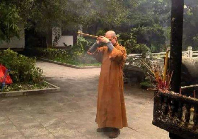 为什么老话说三长两短,人怕三长两短是哪三种