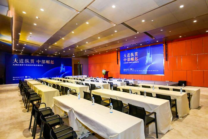 王识歧：坂田定位亚太ICT产业中枢核心区2025年规模破万亿