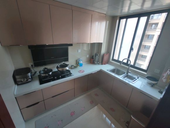 亲戚参观装修中的房子,参观亲戚家装