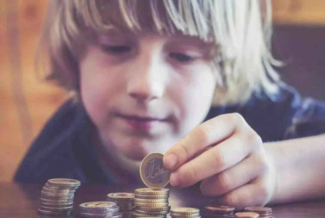 为什么不买头等舱,不买头等舱是因为穷吗