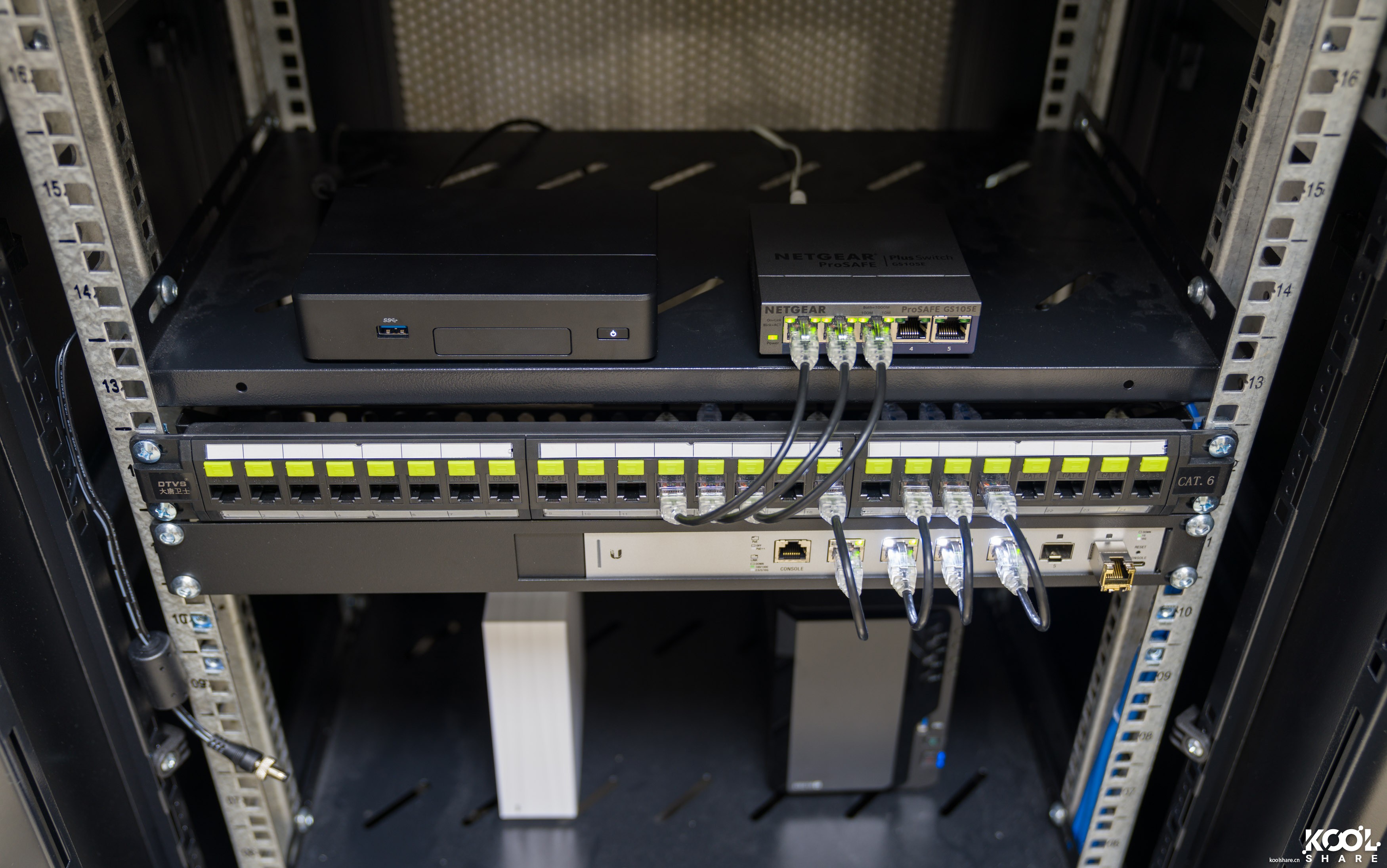 intelnuc8代内存条,intelnuc开箱