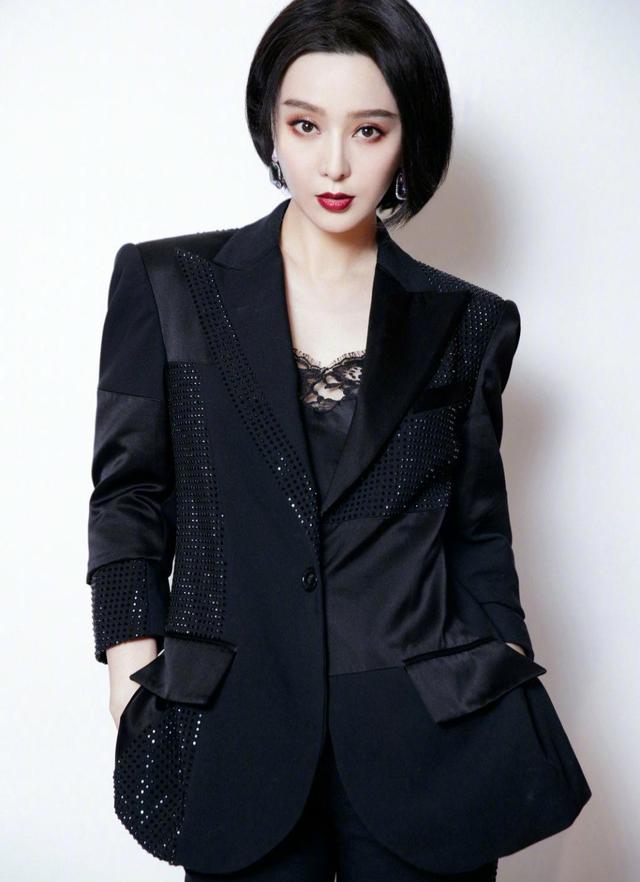 范冰冰复古短发刷新颜值巅峰,范冰冰短发造型西装