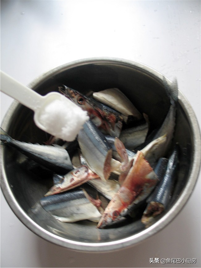 用黄豆酱做的烤鱼味道怎么样,在家做烤鱼原来这么简单麻辣过瘾