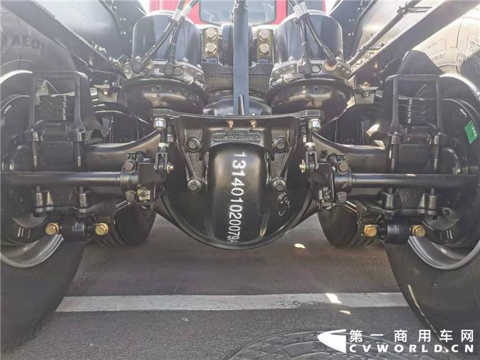 三一重卡牵引车军亮版有导流罩吗,三一重卡军亮版功能介绍