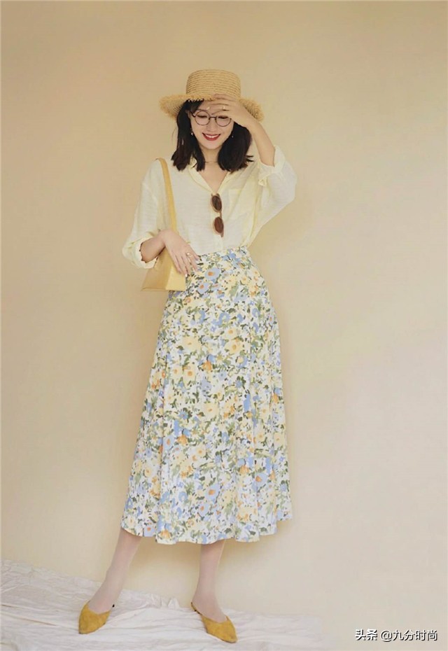 清新风碎花裙怎么搭配好看,碎花裙也一样可以穿出高级感