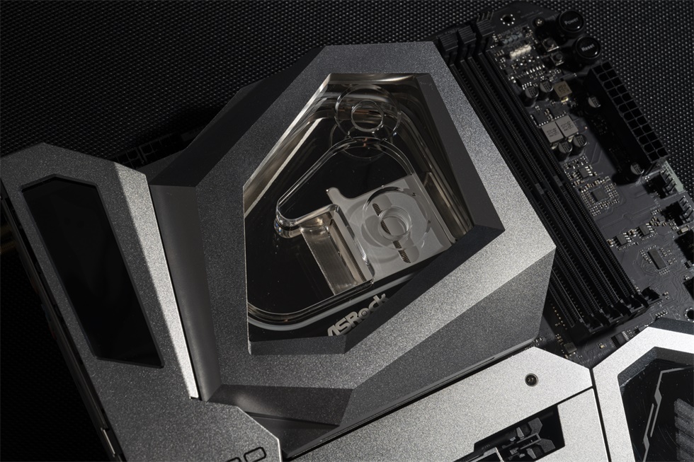 鍗庢搸z490aqua姘村喎瑁呮満,娣卞害瑙f瀽鍗庢搸z490