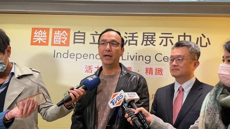 江启臣连任*党**主席,最大困难是对手强劲吗?