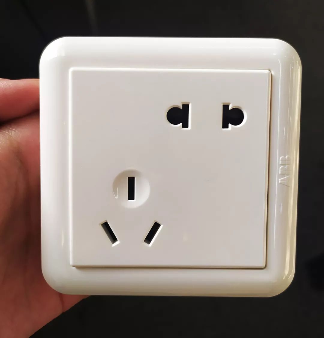 为什么不到10元的插座都是垃圾?