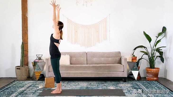 给瑜伽初学者推荐6个基础动作,初学者瑜伽10分钟必练