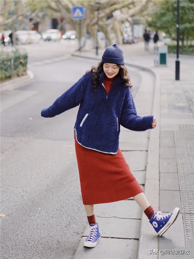 颗粒绒外套穿什么内搭,秋冬款颗粒绒外套怎么搭配