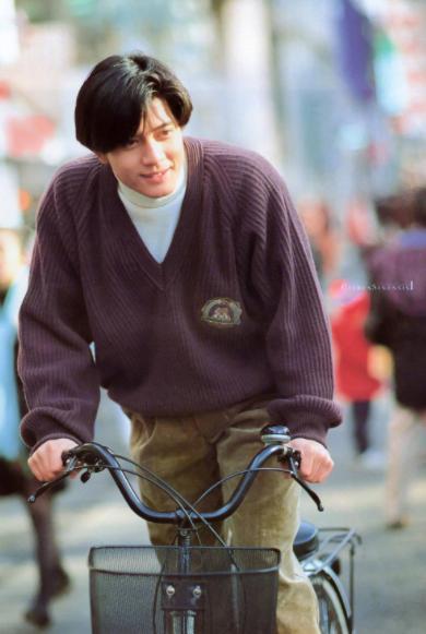 天王嫂方媛以前的事迹,方媛几岁成为天王嫂的