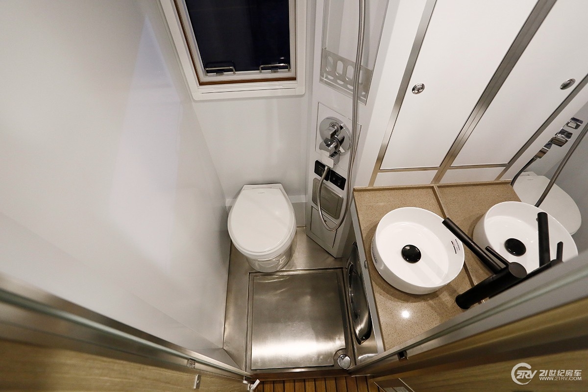 诺马迪森房车100万以内,1300万诺马迪森越野房车旅游