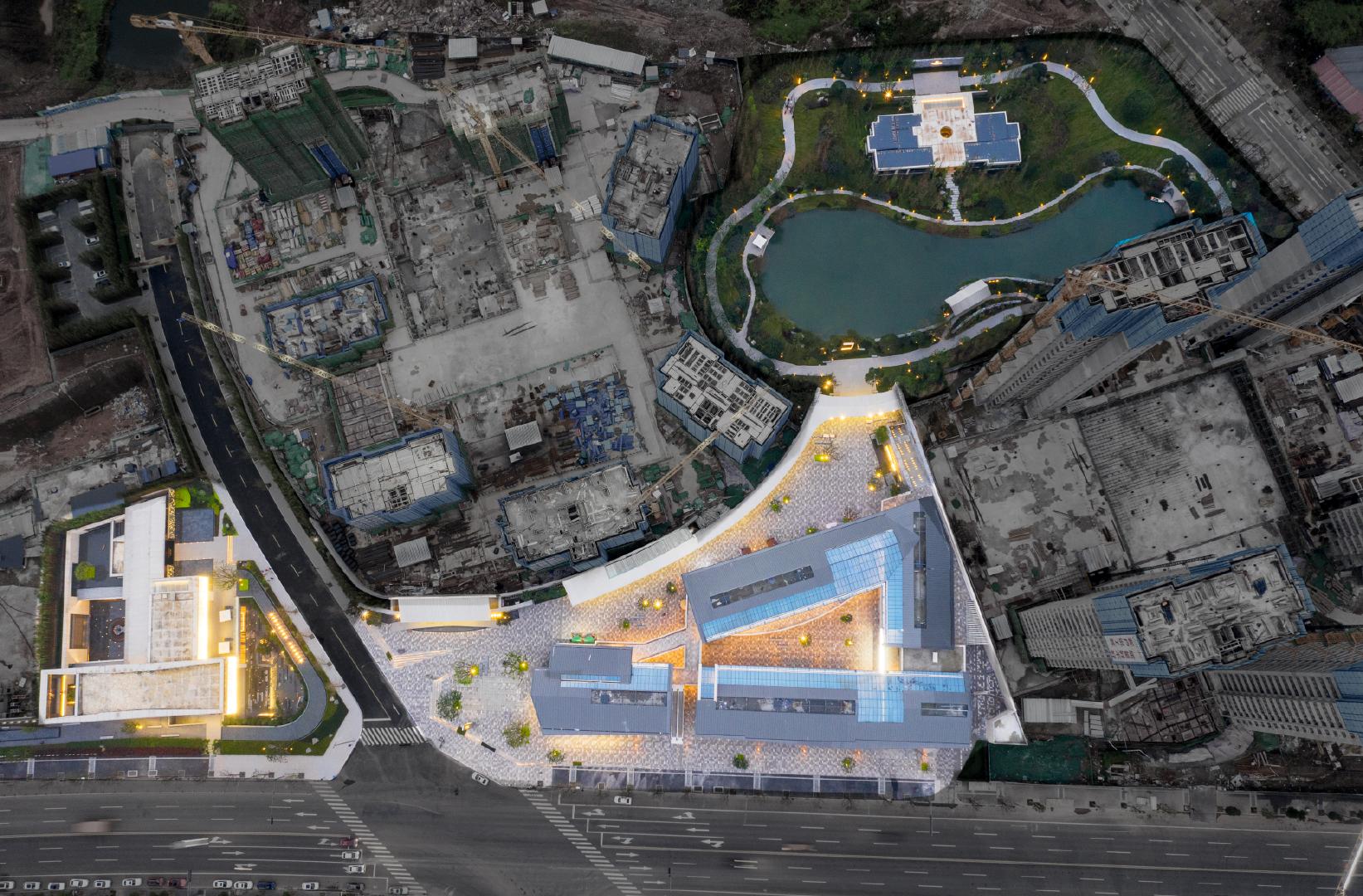 国庆看不一样的展览,成都万科和昆明万科有什么区别