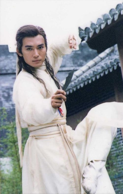 武侠世界里的名刀,武侠世界里的刀光剑影