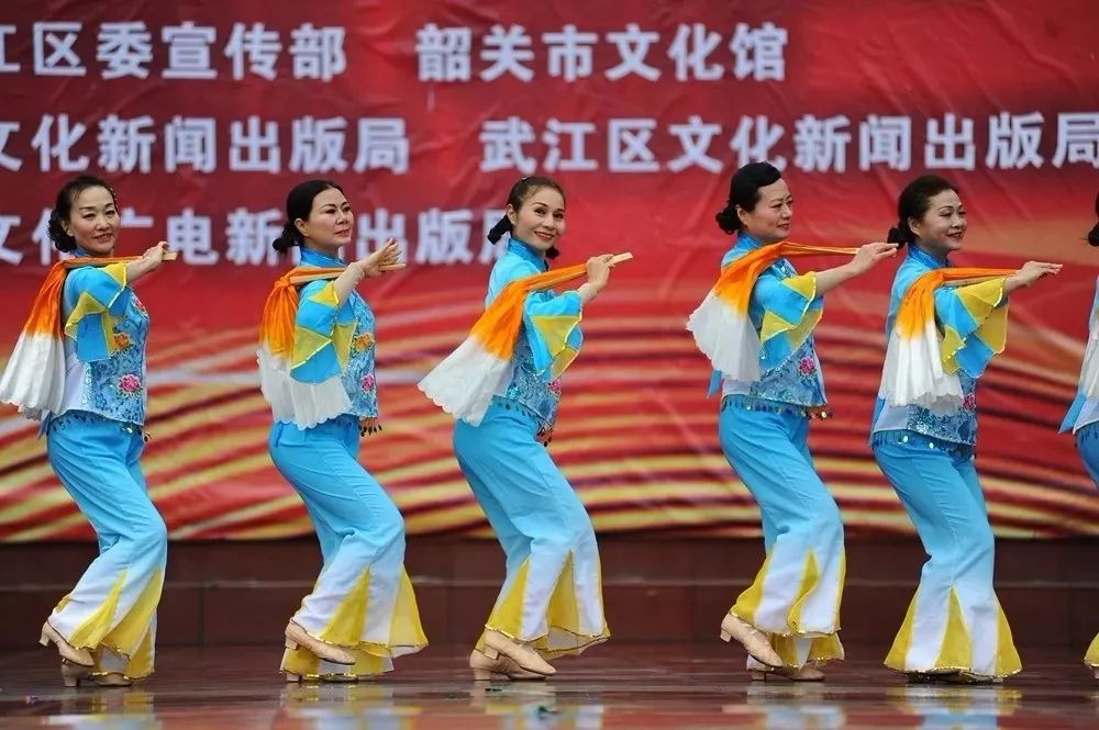 新年元旦迎接活动,新年新气象迎接新的一天