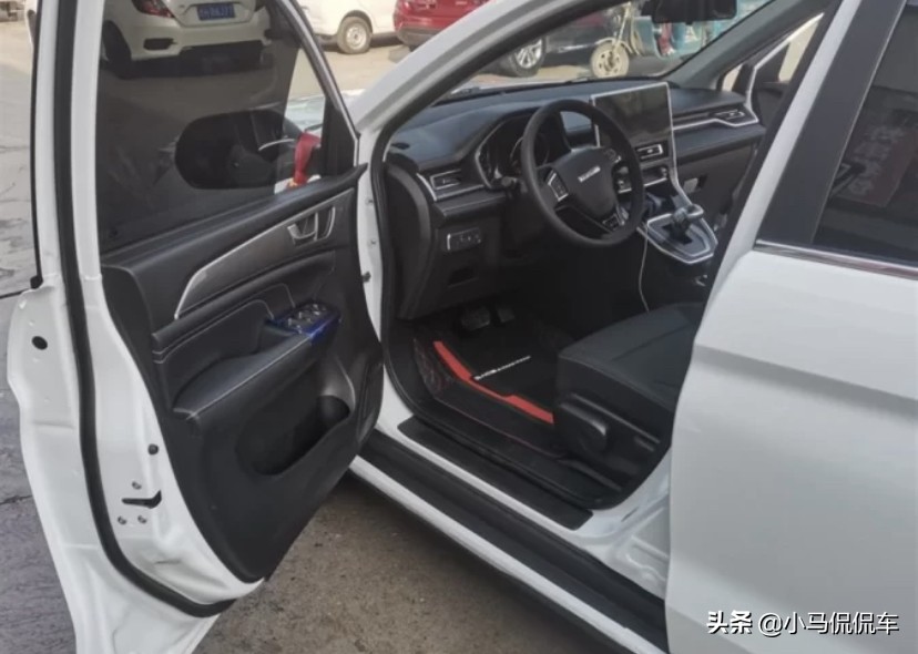 中规中矩车型推荐,4万多买18年的哈弗m6值得吗