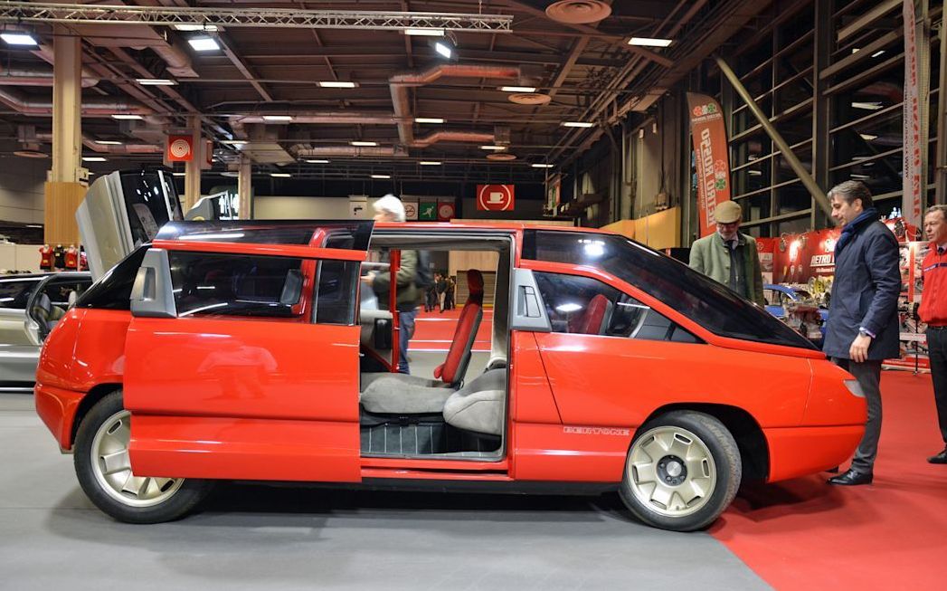 原厂搭载宝马v12的mpv,这款经典的运动mpv你还记得吗