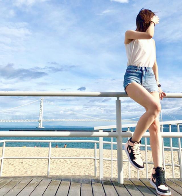 女生穿搭好看的aj系列,学生党穿什么和aj最搭配