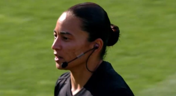 女足出局王霜痛哭原视频,中国女足王霜今日最新消息