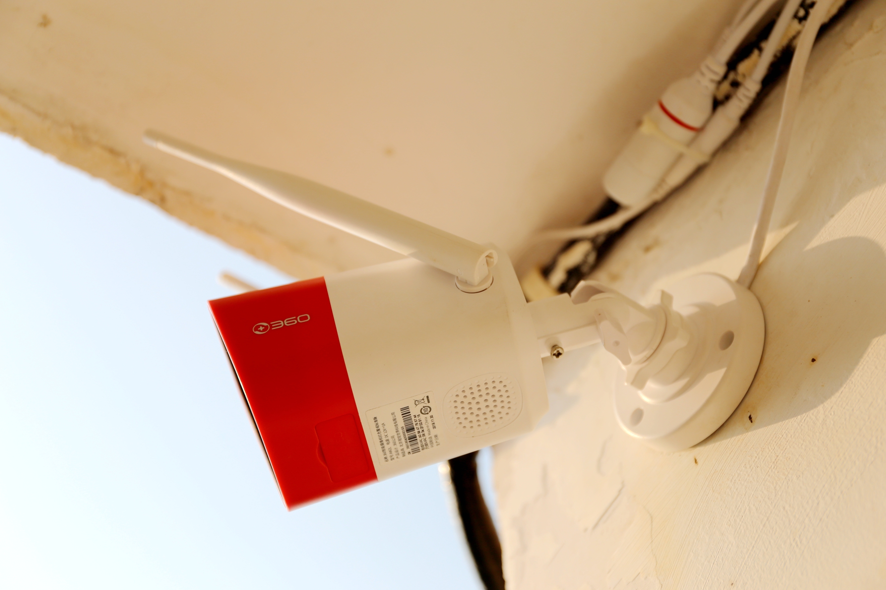 360摄像头红色警戒版和高配版区别,360红色警戒标准版和高配版的区别