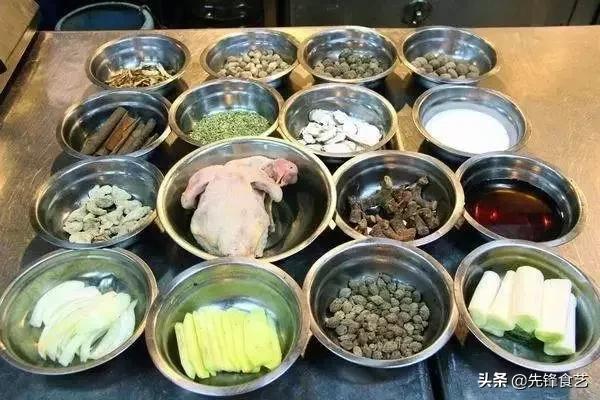 脆皮烧鸡的做法及配方,家庭脆皮红烧乳鸽脆皮水怎么制作