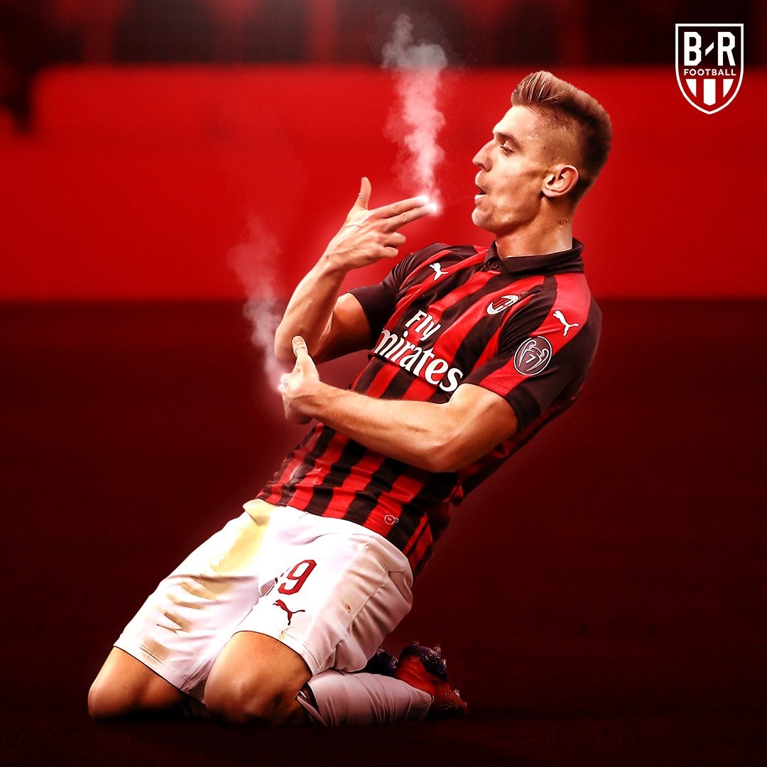 39岁伊布扛起米兰复兴希望,米兰最强阵容