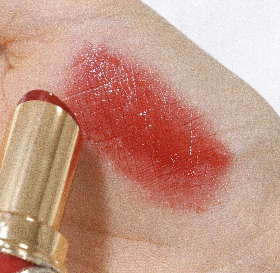 ysl复古正红口红适合黄皮肤吗,ysln610肉桂奶茶