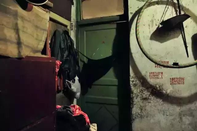 “您家住哪啊？”“我啊？河西尖山儿！”