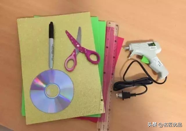 diy手工编织小花篮教程,纸杯和毛线编织的花篮详细教程