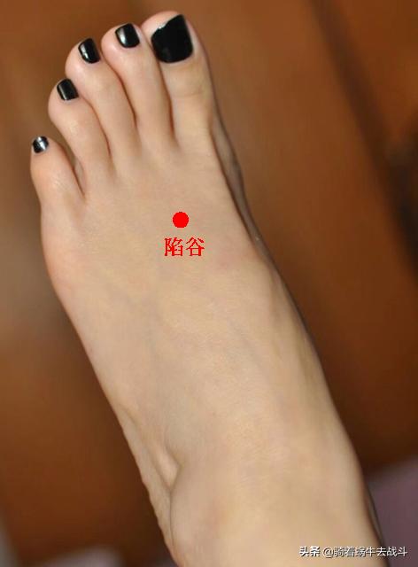 按摩胃经的正确手法和时间,按摩胃经穴有什么好处