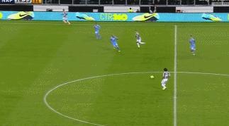 足球长传球怎么又快又稳,足球长传球的技术要点