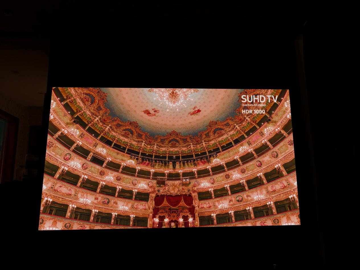 明基tk800m与爱普生chtw7000对比,明基benqtk800m4k投影仪3d影院